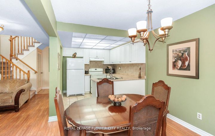 Photo 14 at 41 Chipstead Avenue, Northwood Park, Brampton