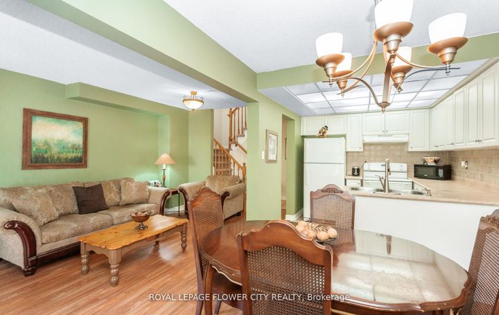 Photo 15 at 41 Chipstead Avenue, Northwood Park, Brampton
