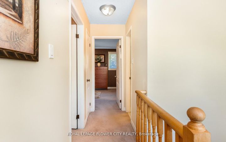Photo 24 at 41 Chipstead Avenue, Northwood Park, Brampton