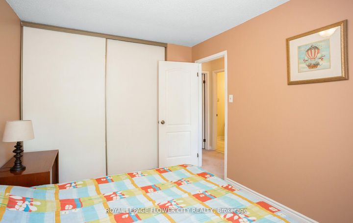 Photo 34 at 41 Chipstead Avenue, Northwood Park, Brampton
