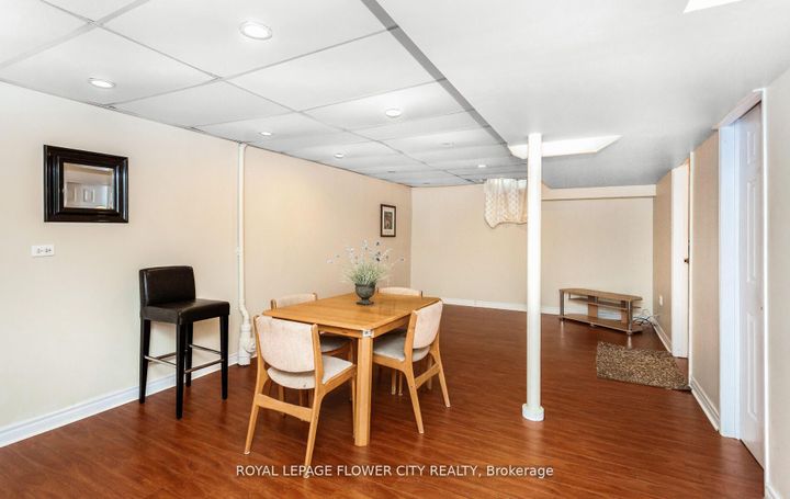 Photo 35 at 41 Chipstead Avenue, Northwood Park, Brampton