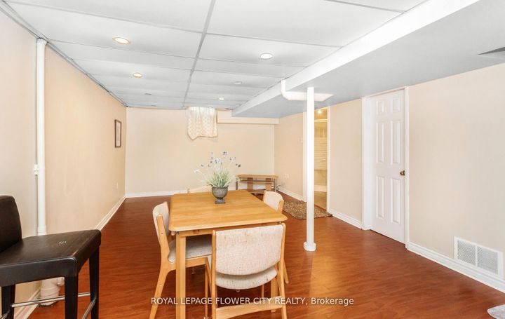 Photo 36 at 41 Chipstead Avenue, Northwood Park, Brampton