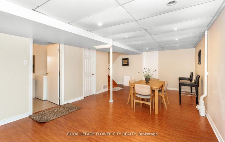 Photo 38 at 41 Chipstead Avenue, Northwood Park, Brampton