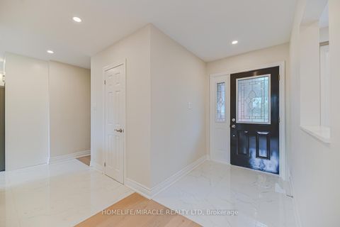 Photo 6 at 46 Flintwick Drive, Bendale, Toronto