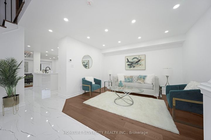 Photo 6 at 56 Cadillac Crescent S, Fletcher's Meadow, Brampton