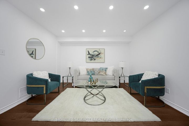 Photo 7 at 56 Cadillac Crescent S, Fletcher's Meadow, Brampton