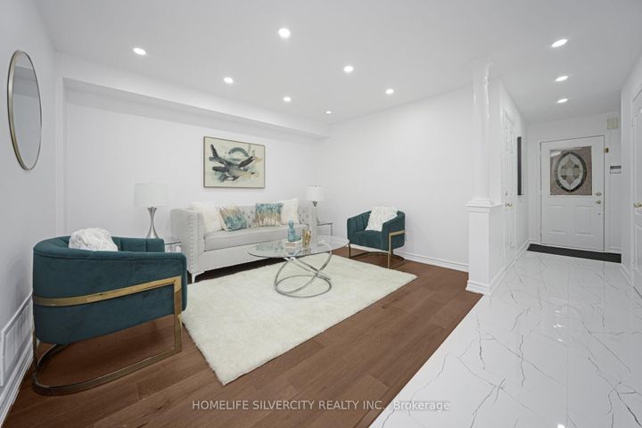 Photo 8 at 56 Cadillac Crescent S, Fletcher's Meadow, Brampton