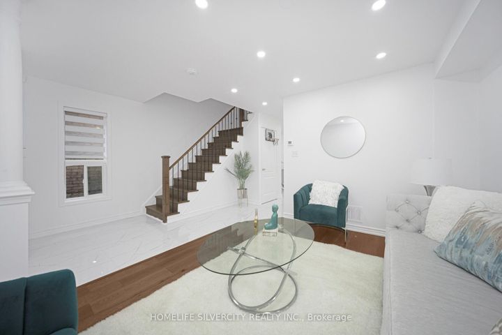 Photo 9 at 56 Cadillac Crescent S, Fletcher's Meadow, Brampton