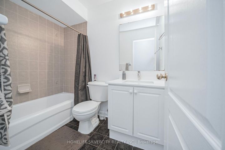 Photo 38 at 56 Cadillac Crescent S, Fletcher's Meadow, Brampton