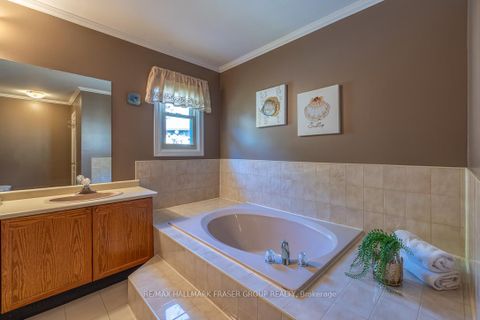 Photo 26 at 37 Leah Crescent, Central West, Ajax