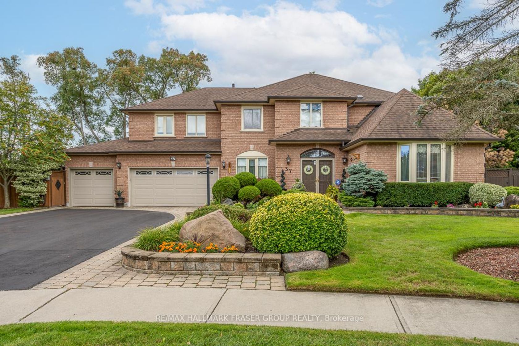 37 Leah Crescent, Central West, Ajax 