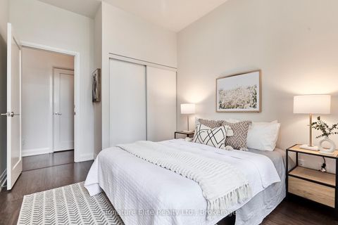 Photo 14 at 203 - 2 Anndale Drive, Willowdale East, Toronto