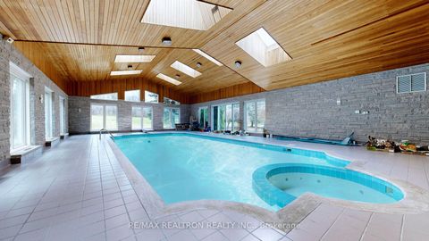 Photo 2 at 23 Kensington Drive, Rural Richmond Hill, Richmond Hill