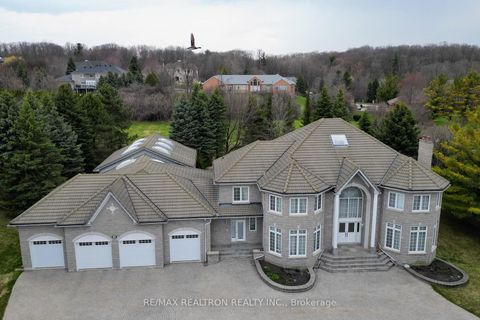 Photo 30 at 23 Kensington Drive, Rural Richmond Hill, Richmond Hill