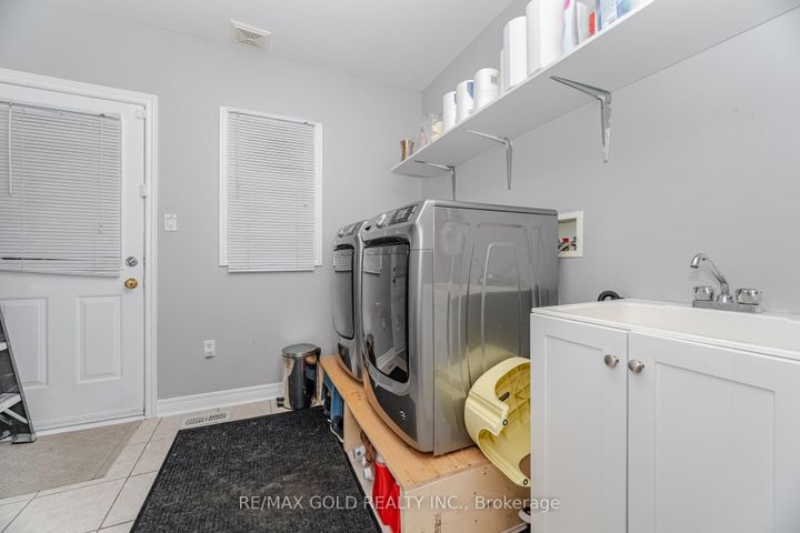Photo 12 at 26 Freshmeadow Street, Bram East, Brampton