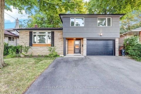 Photo 1 at 20 Brantley Crescent, York University Heights, Toronto