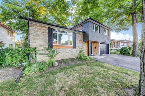 Photo 3 at 20 Brantley Crescent, York University Heights, Toronto