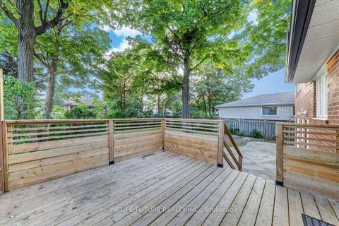 Photo 15 at 20 Brantley Crescent, York University Heights, Toronto