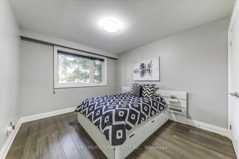 Photo 19 at 20 Brantley Crescent, York University Heights, Toronto