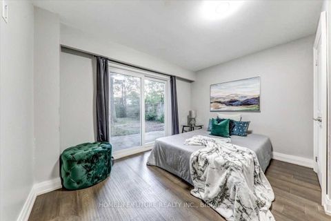 Photo 24 at 20 Brantley Crescent, York University Heights, Toronto