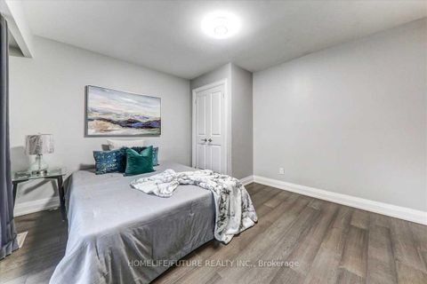 Photo 25 at 20 Brantley Crescent, York University Heights, Toronto