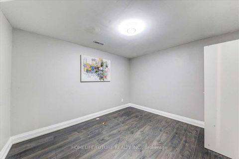 Photo 27 at 20 Brantley Crescent, York University Heights, Toronto