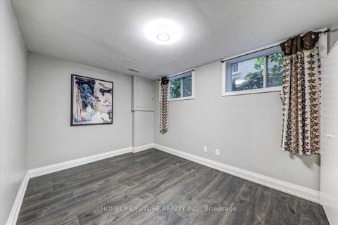 Photo 29 at 20 Brantley Crescent, York University Heights, Toronto