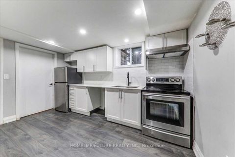 Photo 32 at 20 Brantley Crescent, York University Heights, Toronto