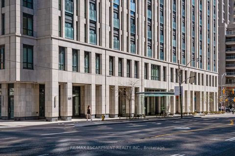 Photo 1 at 1809 - 955 Bay Street, Bay Street Corridor, Toronto