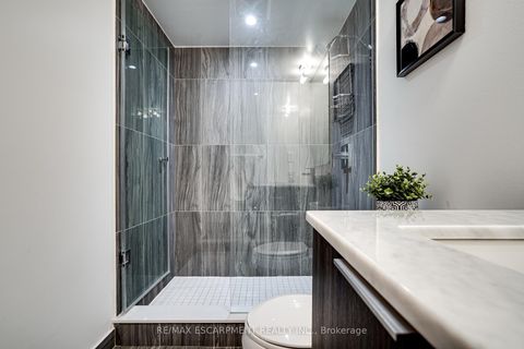 Photo 23 at 1809 - 955 Bay Street, Bay Street Corridor, Toronto Photo 23 at 1809 - 955 Bay Street, Bay Street Corridor, Toronto