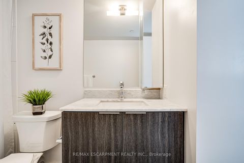 Photo 29 at 1809 - 955 Bay Street, Bay Street Corridor, Toronto