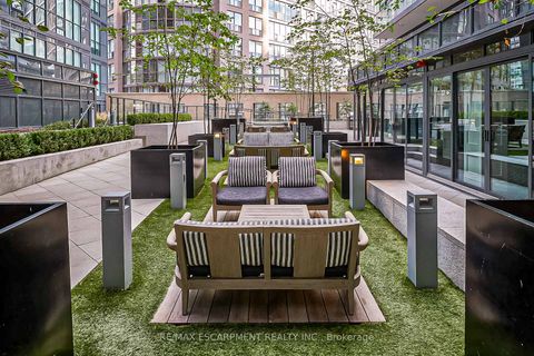 Photo 34 at 1809 - 955 Bay Street, Bay Street Corridor, Toronto