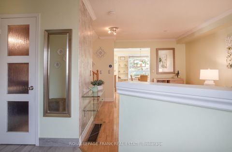 Photo 5 at 36 Greengrove Way, Rolling Acres, Whitby
