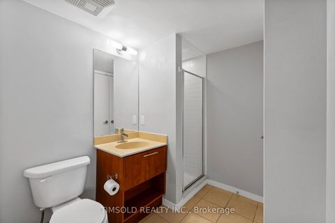 Photo 4 at 102 - 120 Dallimore Circle, Don Mills, Toronto