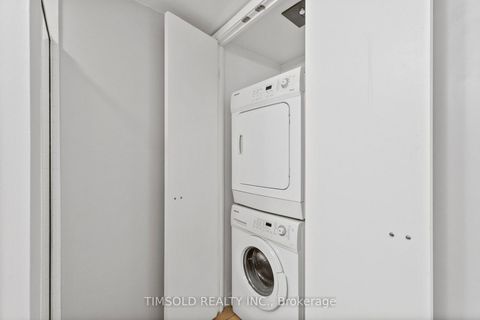 Photo 6 at 102 - 120 Dallimore Circle, Don Mills, Toronto