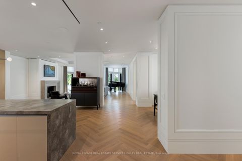 Photo 3 at 207 - 7 Dale Avenue, Moore Park, Toronto