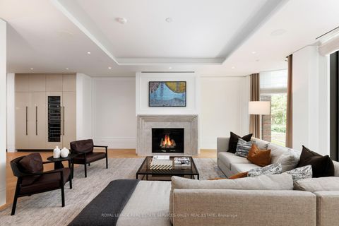 Photo 7 at 207 - 7 Dale Avenue, Moore Park, Toronto