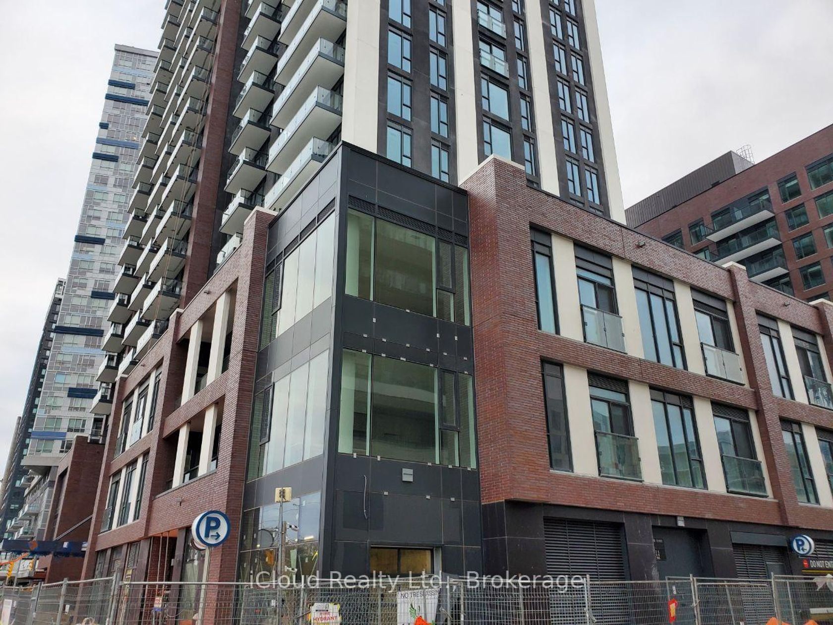 203 - 130 River Street, Regent Park, Toronto 