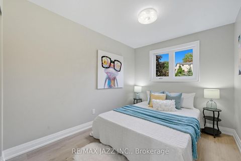 Photo 23 at 34 - 811 Wilson Road N, Pinecrest, Oshawa