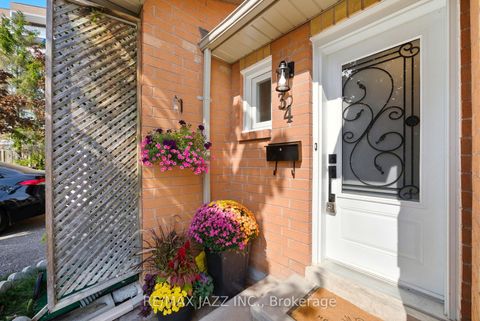 Photo 3 at 34 - 811 Wilson Road N, Pinecrest, Oshawa