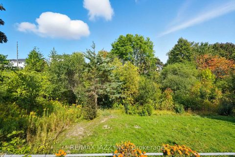 Photo 33 at 34 - 811 Wilson Road N, Pinecrest, Oshawa