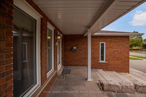 Photo 4 at 41 Whitley Avenue, CFB, Toronto
