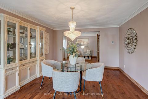 Photo 7 at 41 Whitley Avenue, CFB, Toronto