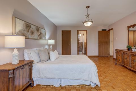 Photo 23 at 41 Whitley Avenue, CFB, Toronto
