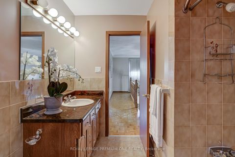 Photo 32 at 41 Whitley Avenue, CFB, Toronto
