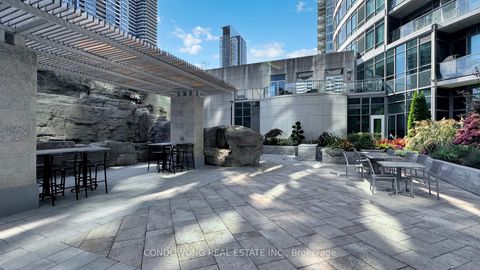 Photo 11 at 512 - 373 Front Street W, Waterfront Communities C1, Toronto
