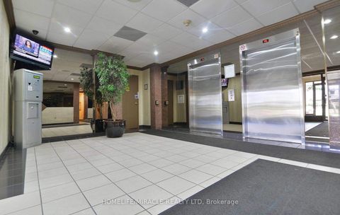 Photo 1 at 404 - 10 Markbrook Lane, Jamestown, Toronto