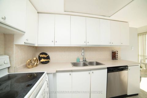 Photo 10 at 404 - 10 Markbrook Lane, Jamestown, Toronto