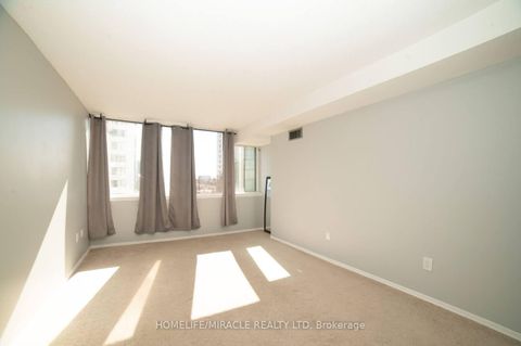 Photo 15 at 404 - 10 Markbrook Lane, Jamestown, Toronto