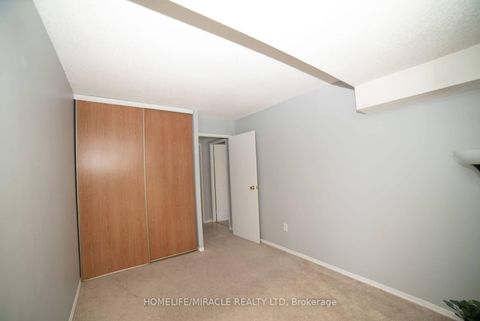 Photo 22 at 404 - 10 Markbrook Lane, Jamestown, Toronto